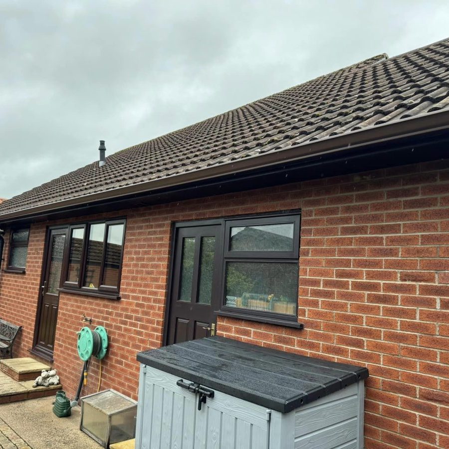 Recent-Brown-install-Aluminium-seamless-guttering-Garstang-Pr.jpg